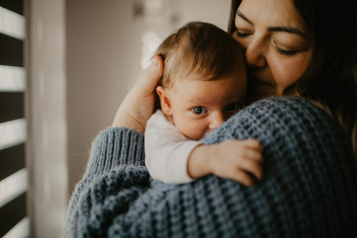 Postnatale depressie kan een effect hebben op de band tussen moeder en baby.